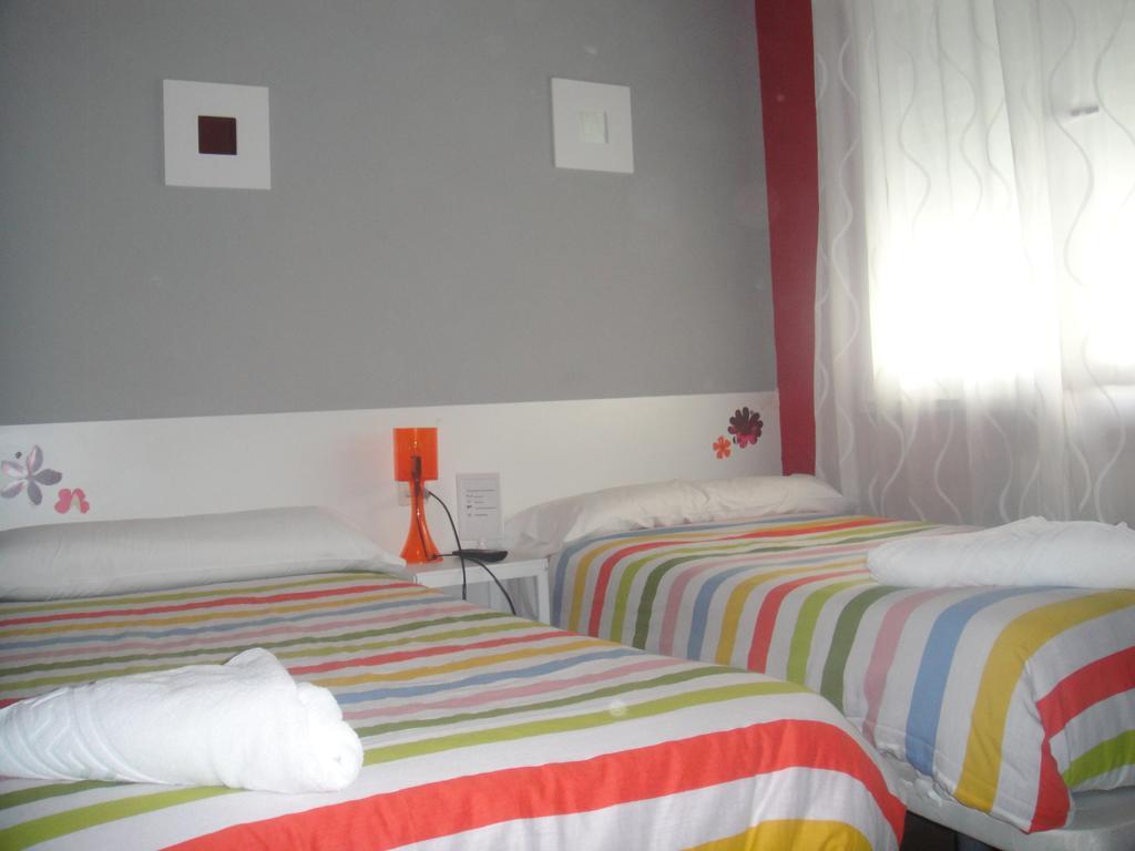 Arjori Rooms Hostal سلامنكا المظهر الخارجي الصورة