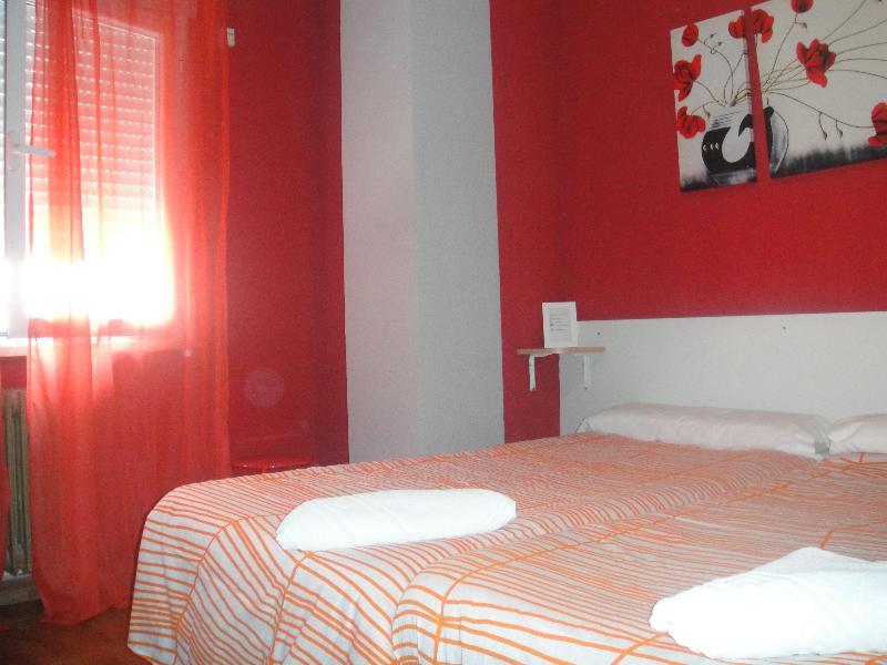 Arjori Rooms Hostal سلامنكا المظهر الخارجي الصورة