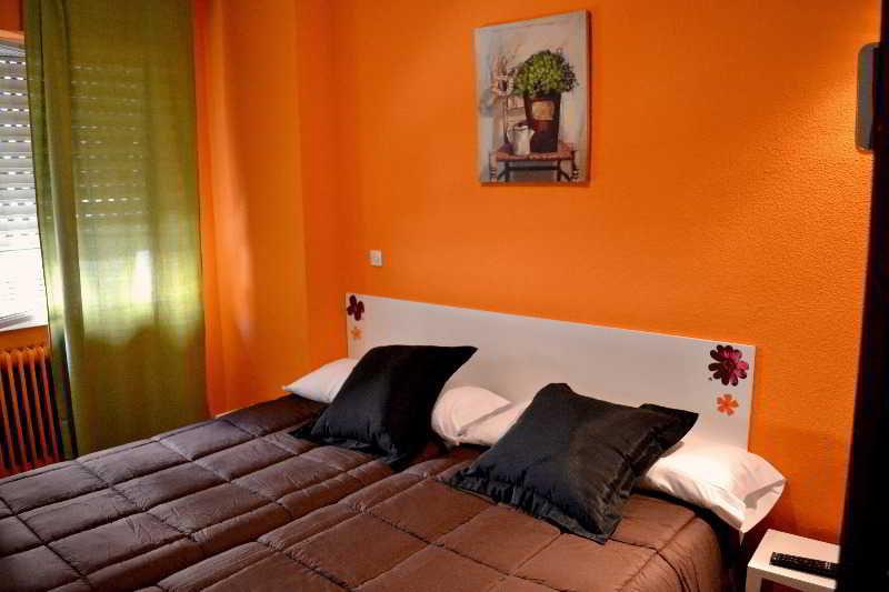 Arjori Rooms Hostal سلامنكا المظهر الخارجي الصورة