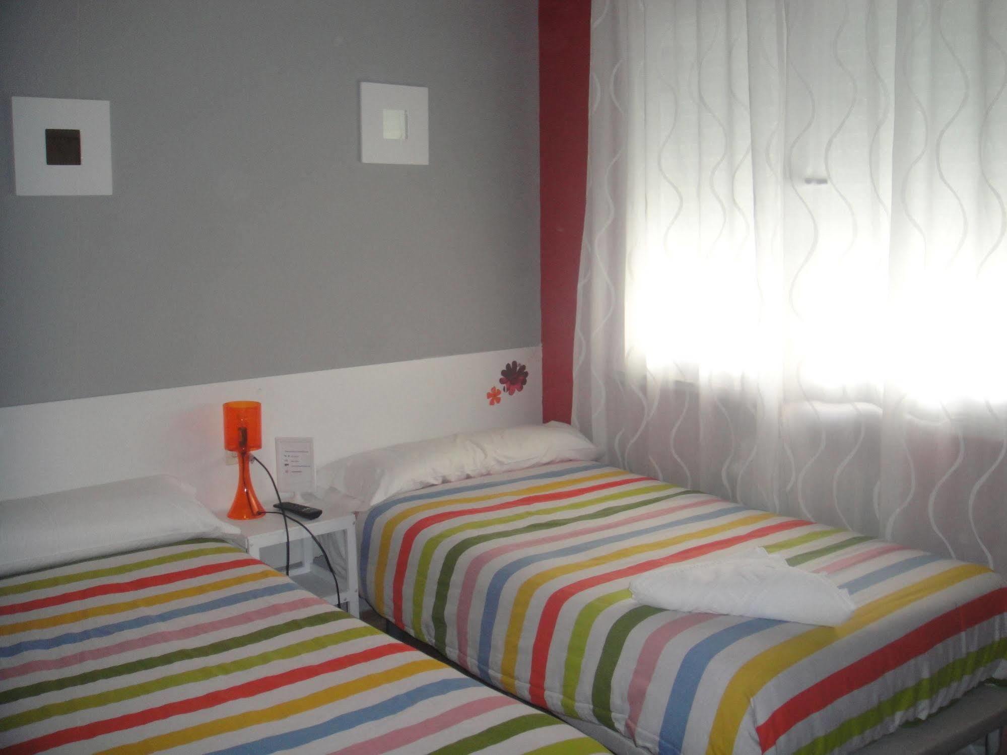Arjori Rooms Hostal سلامنكا المظهر الخارجي الصورة