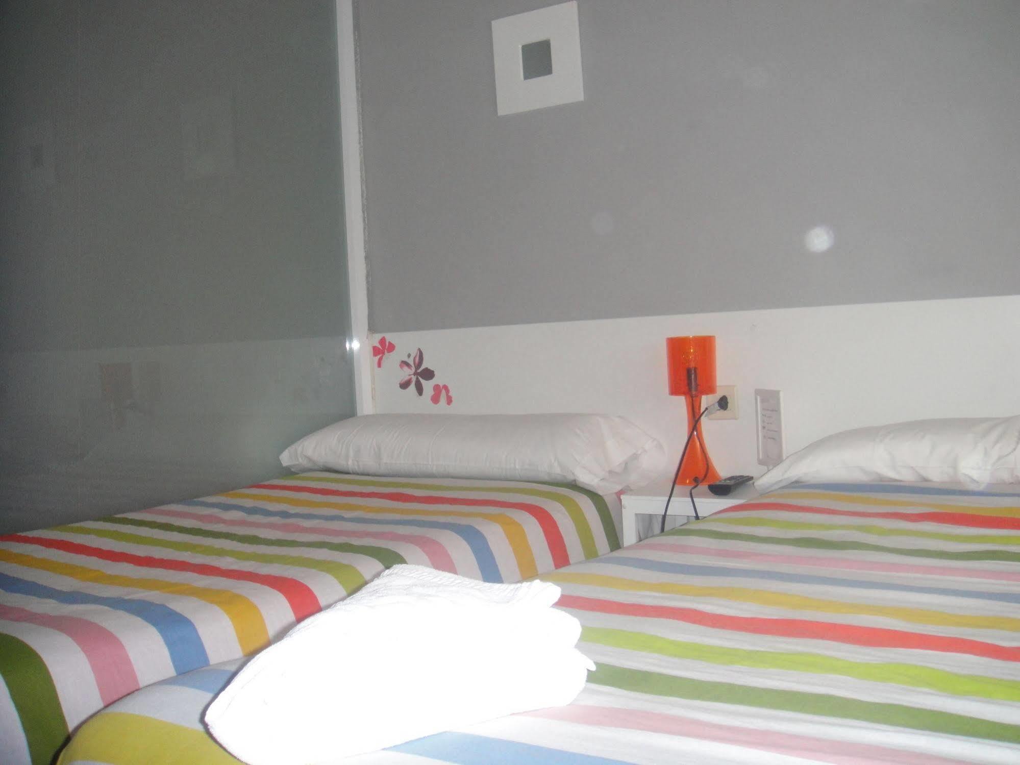 Arjori Rooms Hostal سلامنكا المظهر الخارجي الصورة